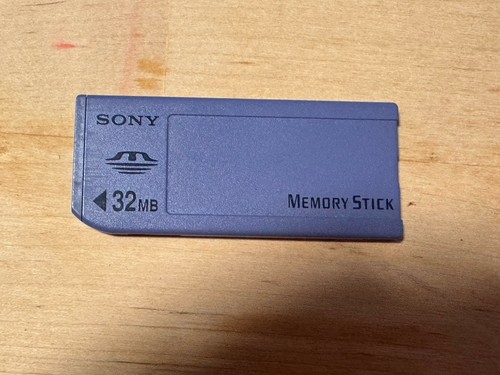 Sony Cyber-Shot 2.1 Mega Pixel Digital Camera DSC-S50 - 6X Digital Zoom - Picture 10 of 11