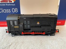 Bachmann 32-114B Class 08 13052 BR Black Early Emblem Locomotive