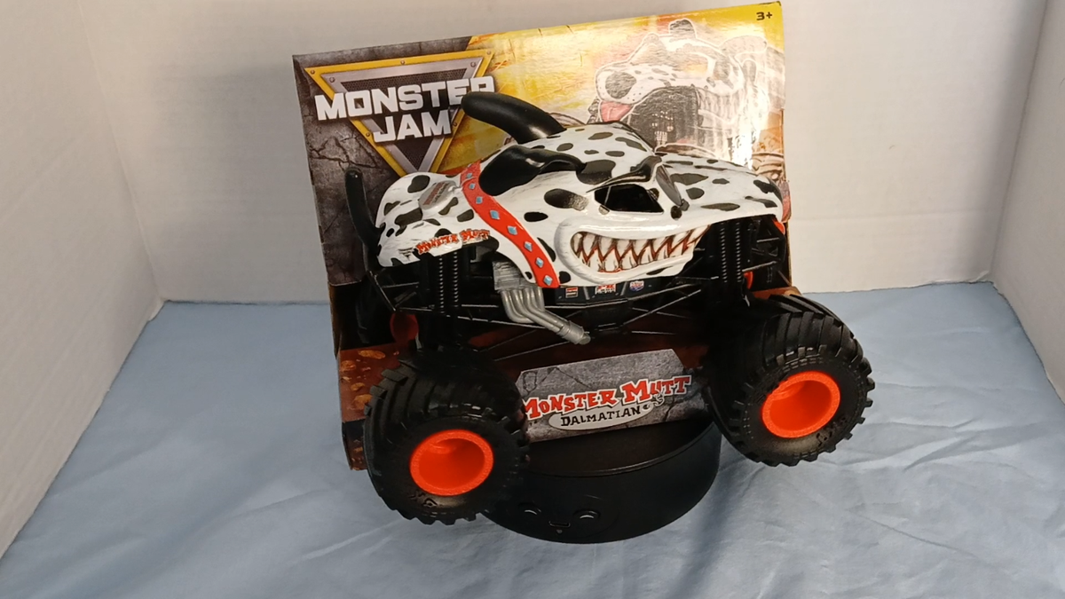 Monster Jam 1/24 Series 27 Dalmatian Monster Mutt | eBay