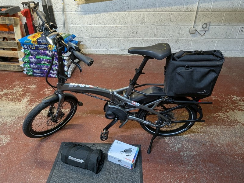 Tern Vektron S10 folding bike. Bosch Performance Line & Shimano Deore 10 gears
