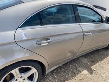 Porte arrière et accessoires Mercedes CLASSE CLS