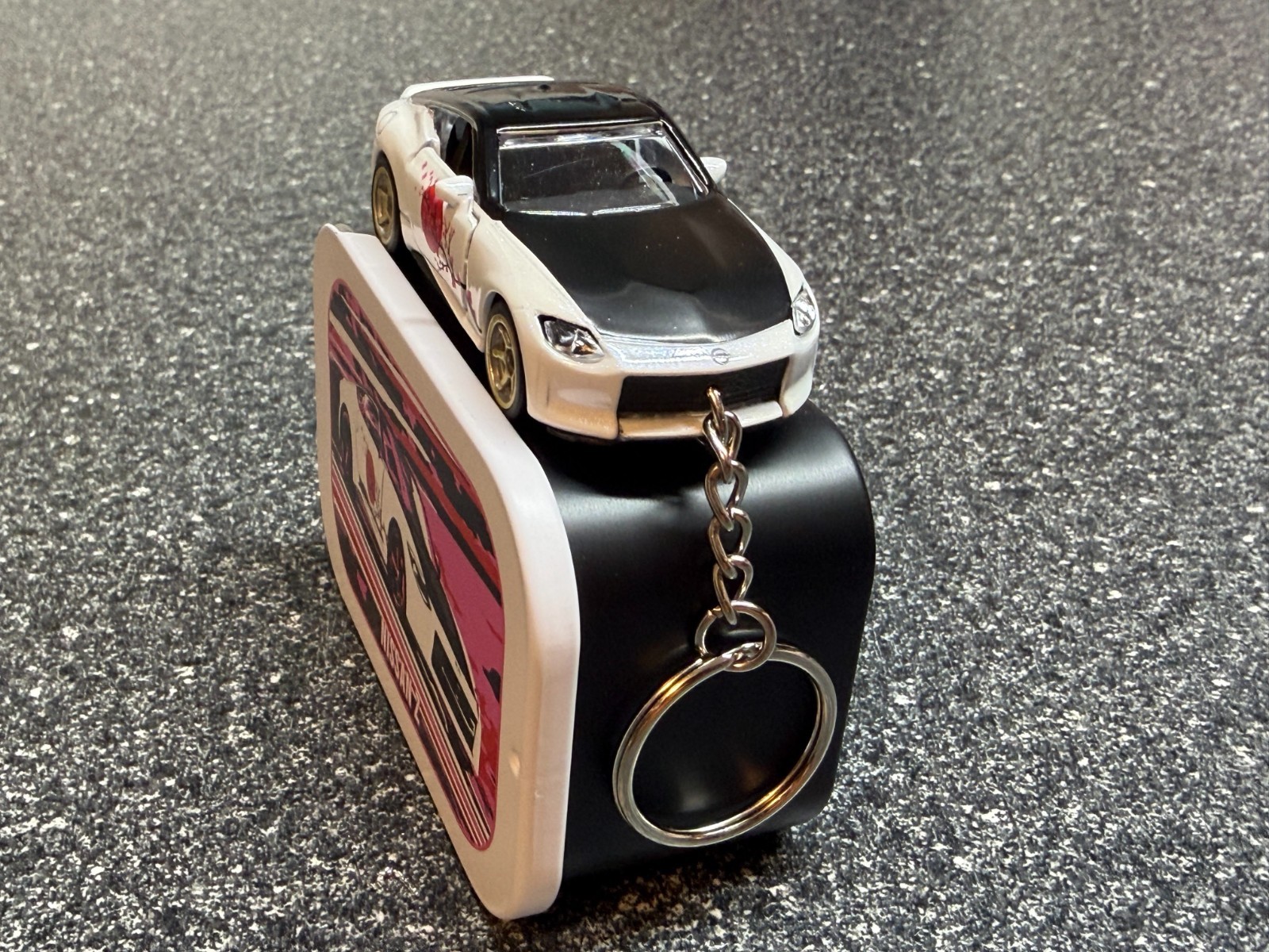 2023 Nissan Z White Keychain Hot Wheels Matchbox