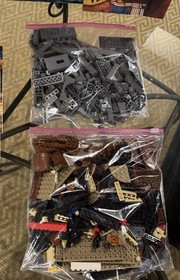 LEGO Pirates Of The Carribean (4194) Whitecap Bay: 100% Complete w/ Box, Poster