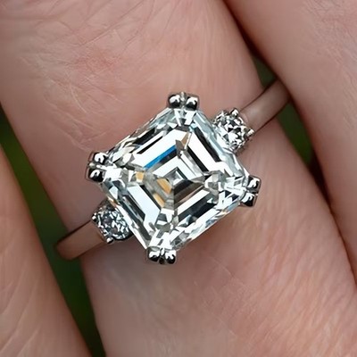 Elegant 925 Sterling Silver White Topaz Charms Wedding Engagement Ring Size 8.5