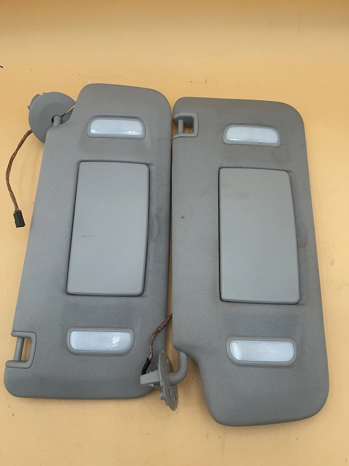 Juego de pares de parasoles Saturn Outlook XROEM 2007-2010 lado conductor y pasajero Foto 3 de 4