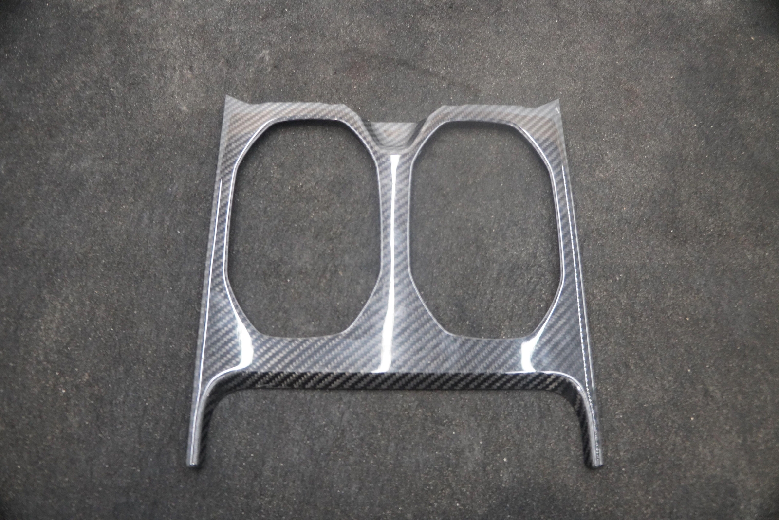 Center Console Carbon Fiber Trim Bezel Panel 4ML863321A Lamborghini Urus *Note*