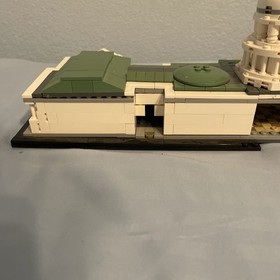 LEGO ARCHITECTURE: US Capitol 21030 ~90% complete no box or instructions