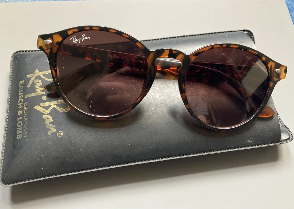 Ray-Ban RB8317 Sunglasses (50-20-143) Tortoise Frame + Ray ban slip case - Image 1 of 4