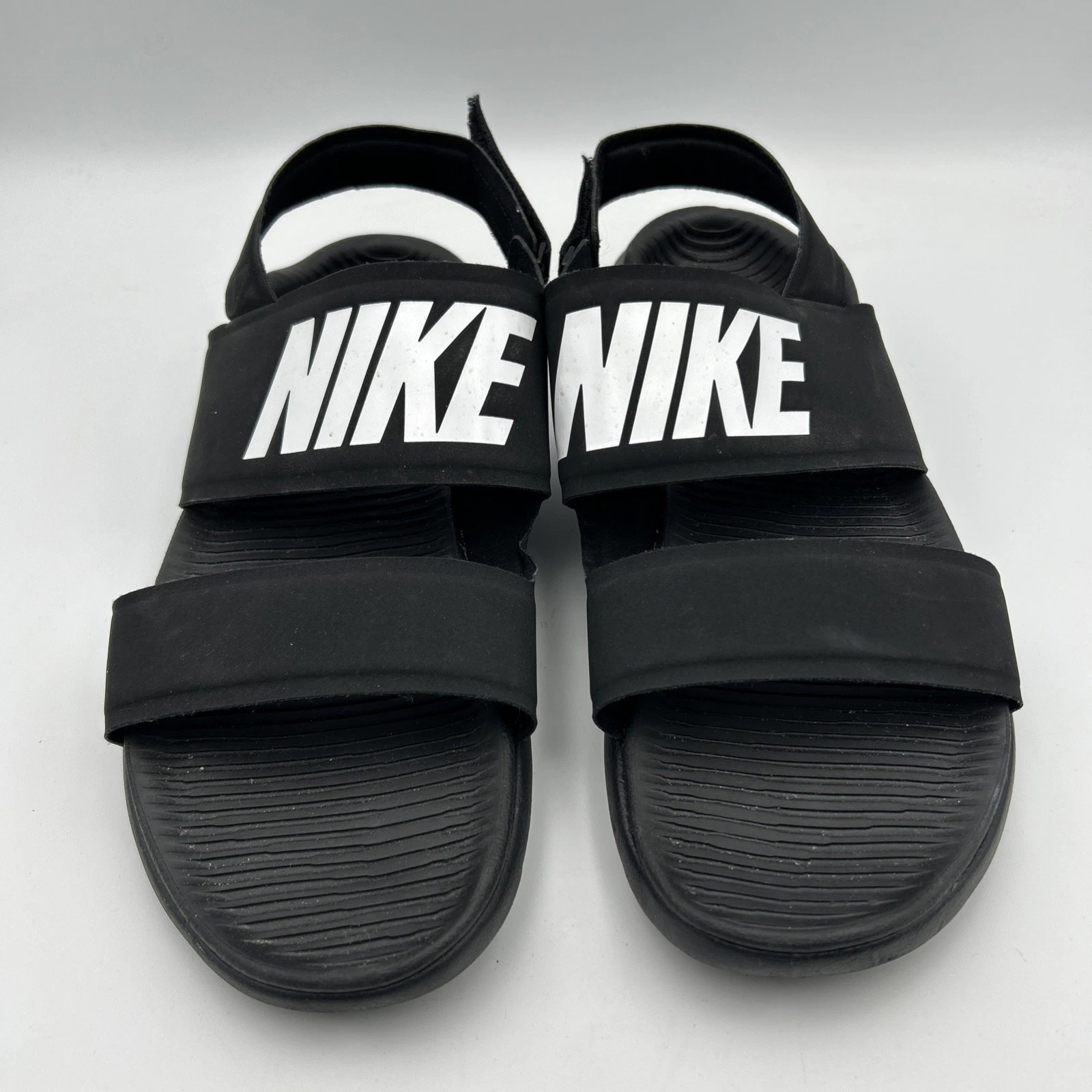 Nike Tanjun sandalo donna nero bianco 882694 001 taglia 11 cinturini