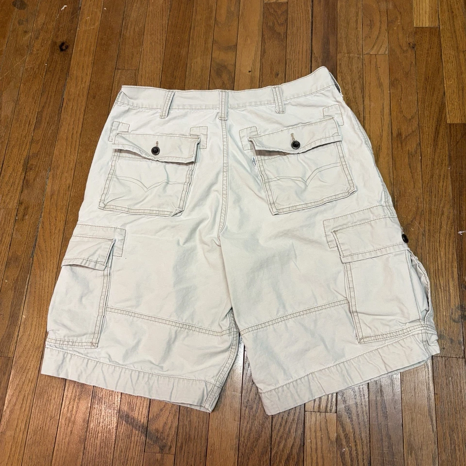 复古 Y2K Levi’s 白色标签宽松卡其色工装短裤宽腿滑冰鞋尺寸 34 — 第 3/4 张图片