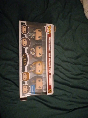 Funko Pop! Rocks Queen Vinyl Figures - FU66844 (Pack of 4)