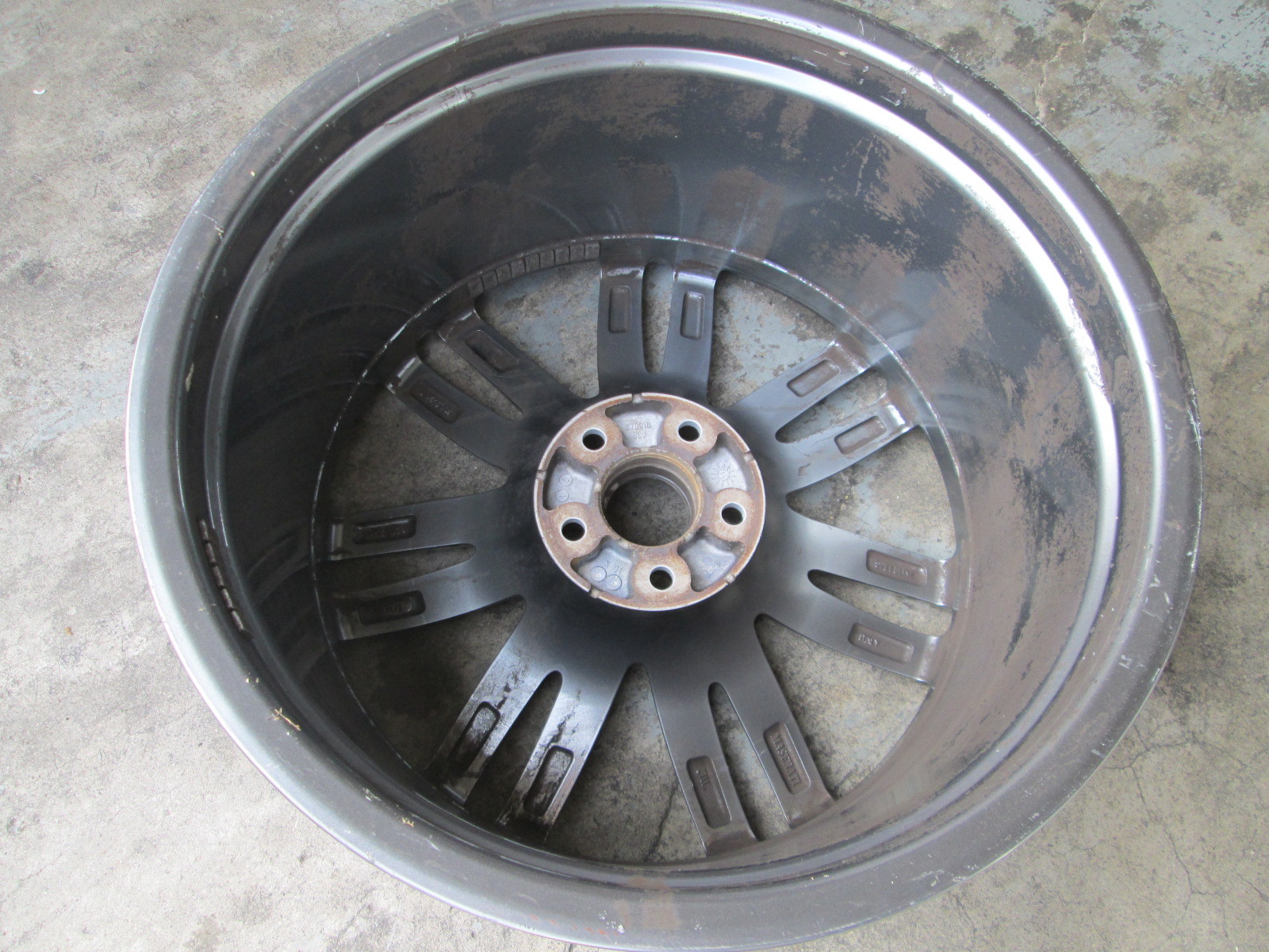 Maserati Ghibli Rear Wheel / Rim -  # 670016860
