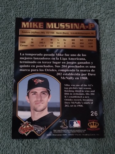 1997 Pacific Crown # 26 Baltimore Orioles Hall of Famer Mike Mussina - Picture 2 of 2