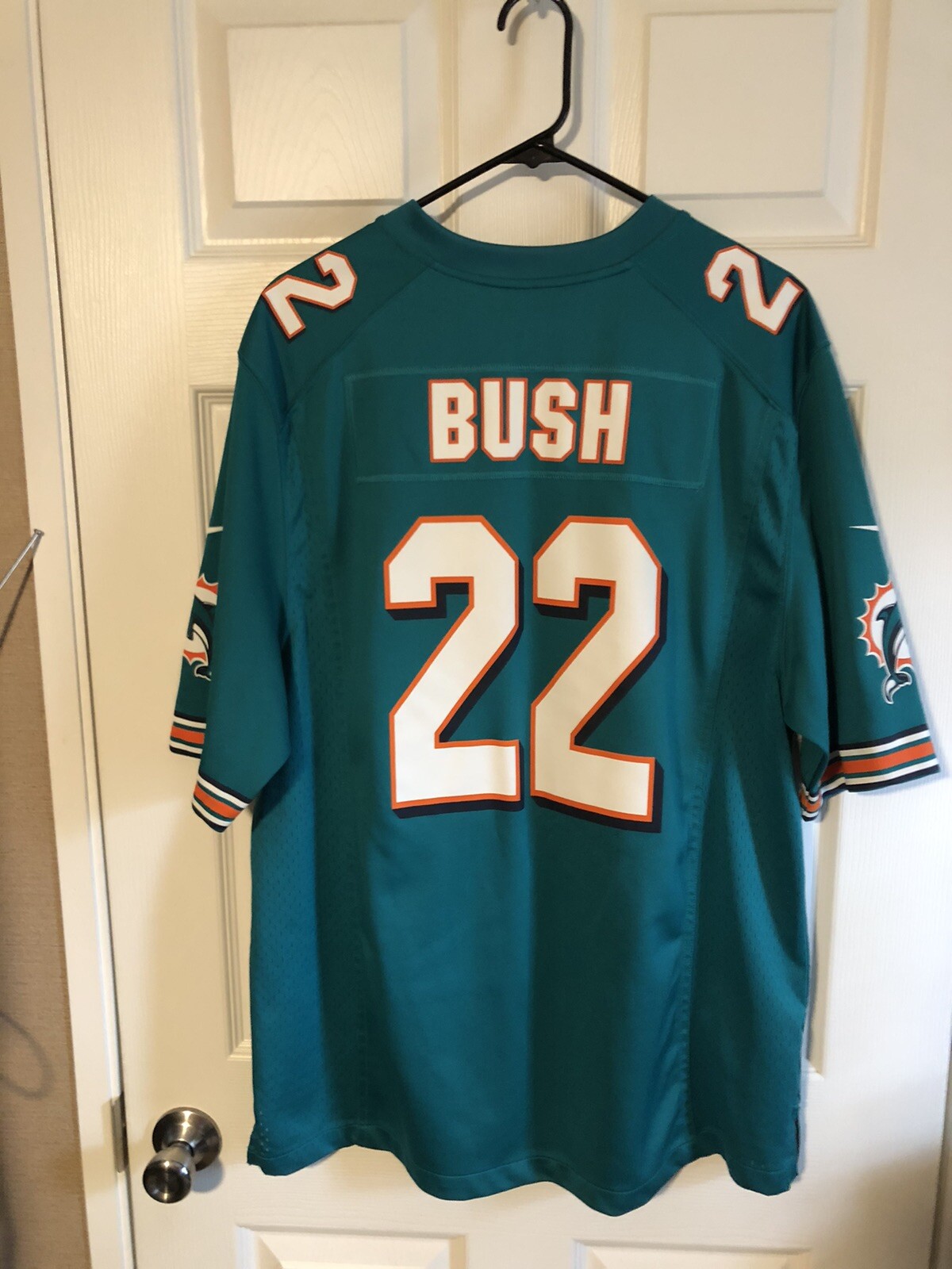 Picture 1 of 4