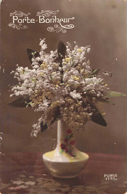 ⌘ Porte-Bonheur ⌘ Our new Porte-Bonheur (French for “lucky charm”) can be worn on