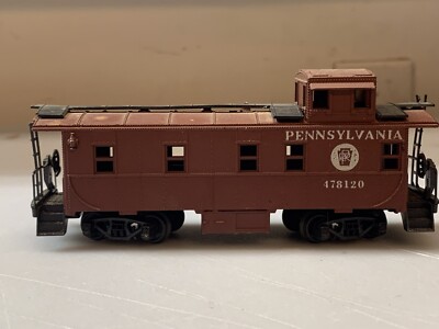ROCO Austria HO Scale Model Trains Pennsylvania Caboose Train Car No 478120 