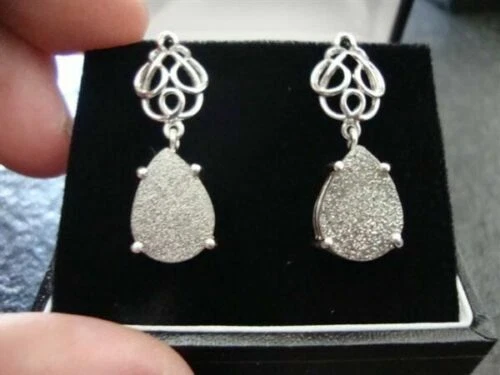 Orecchini di lusso con gemme pendenti in argento in argento sterling