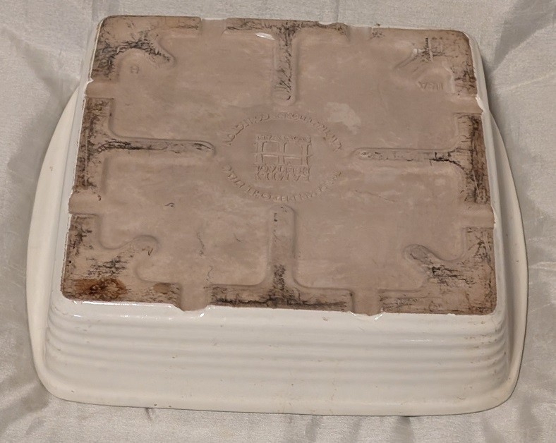 THE PAMPERED CHEF White Square Stoneware Pan USA Family Heritage Stoneware