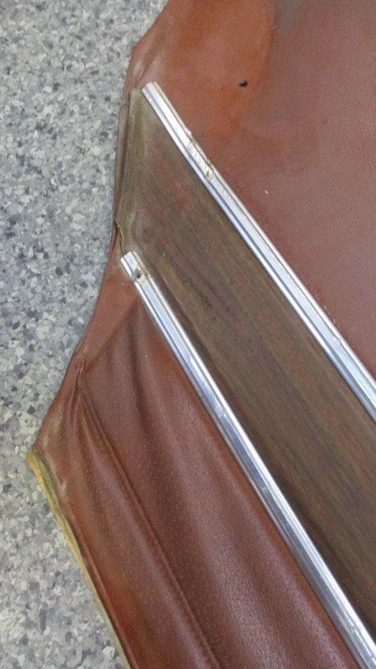 OLDSMOBILE CUTLASS 1970-1972 PANEL INTERIOR TRASERO MOLDURA INTERIOR CUARTO Foto 4 de 4