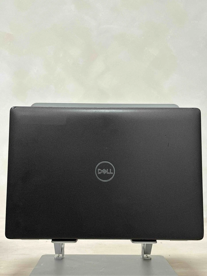 Dell Latitude 5300 13-inch Laptop i7 8th Gen 8GB RAM 256GB SSD - Image 3 of 4