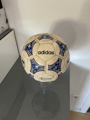 Hertha BSC Adidas Questra 1997/98 Autogramm Ball