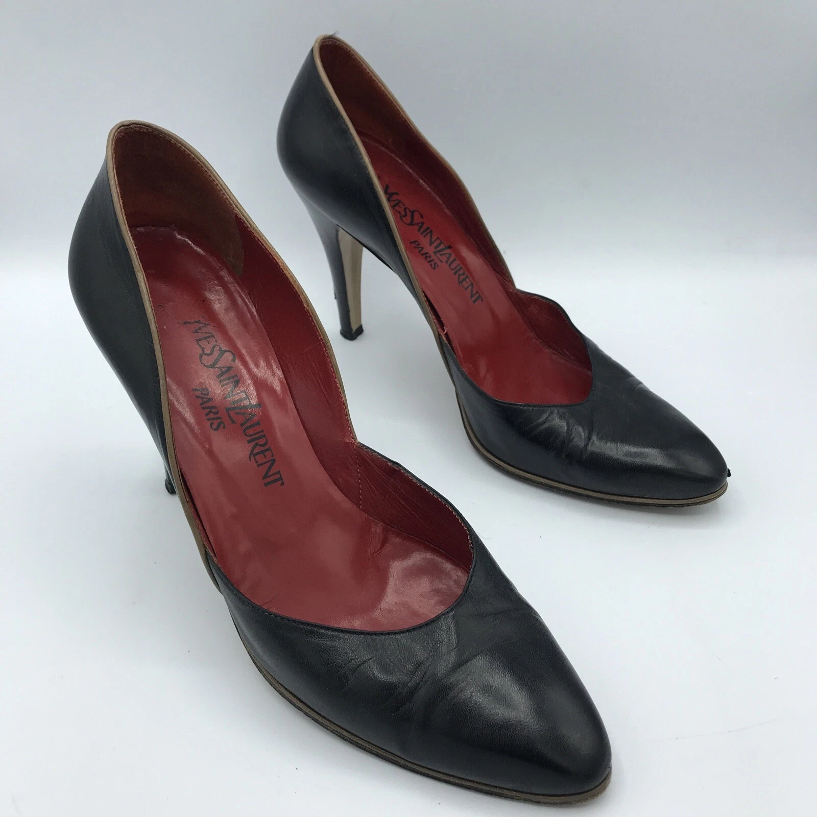 SAINT LAURENT (YSL) Decolte vintage Yves Saint Laurent nere in pelle con tacco a punta misura 8 5 M