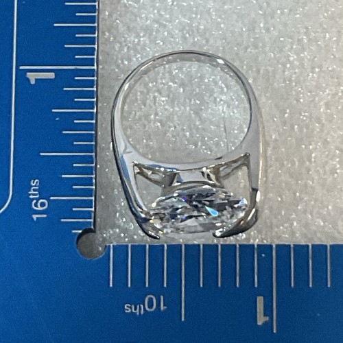 Silber .925 Ring Klarglas Diamantförmiger Stein US Größe 7,75 GnuFashion - Bild 7 von 17