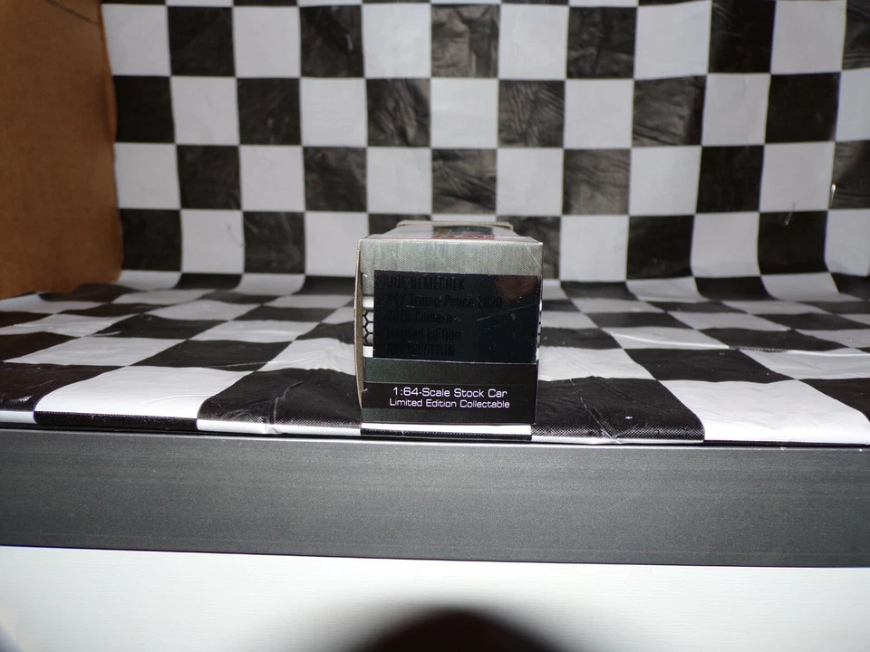 Joe Nemechek #47 Trump-Pence 2020 Camaro Nascar Action 1:64 Scala N472065TPJN - Immagine 3 di 4