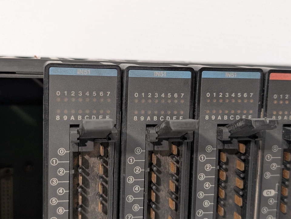 Toshiba TBU218**5 8-Slot PLC Rack, T2, w/PS261 Power & (3) IN51 & (3) AC61 I/O - Image 4 of 4