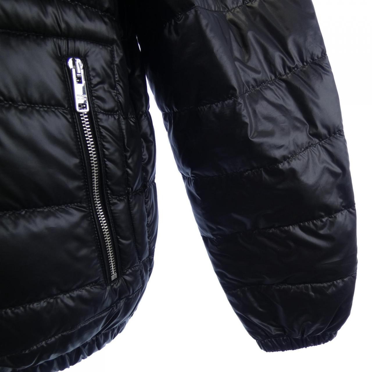 Authentic PRADA PRADA Triangle Logo Down Jacket S… - image 6