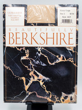 Berkshire Ultra Sheers 4415 Control Top Pantyhose Cr me Crepe Size 2