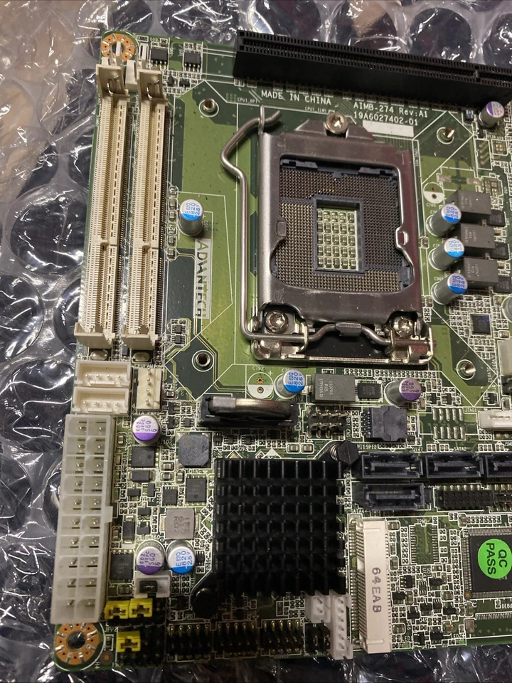 Placa madre Advantech AIMB-274 Mini-ITX - LGA1150 - Usada, probada Foto 3 de 4