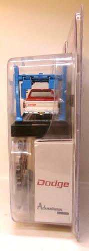 2024 M2 MACHINES DODGE ADVENTURER 150 1:64 RED WHITE 1978 DODGE ADVENTURER 150 - Picture 8 of 9