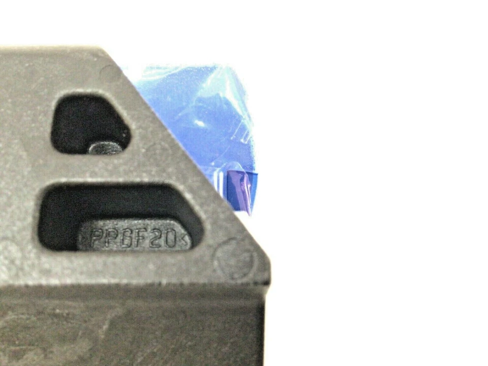 Retenedor de retención de batería Chevrolet Malibu Pontiac Grand Prix nuevo OEM 84109393 Foto 4 de 4