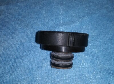 Coolant Cap fits 1995 to 2002 Land Rover Range Rover & 1995 to 2004 ...