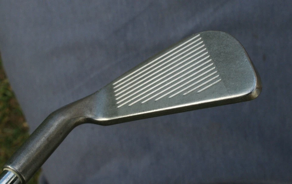 Damas Ping Karsten 1 # 3 Hierro K1 Con Empuñadura Original - Ángulo Naranja de Reposo Foto 2 de 3