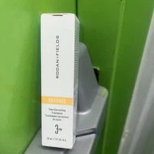 RODAN + FIELDS REVERSE TONE CORRECTING TREATMENT, NIB $115, 30 ML/1 FL OZ