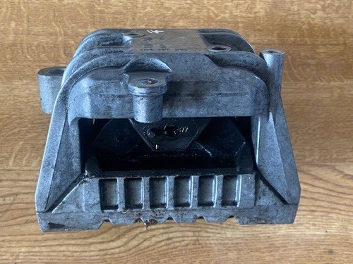 VW Passat B6 avant Droit Coté Droit Support Moteur 1K0199262P 1K0 199 262 P - Photo 3 sur 3