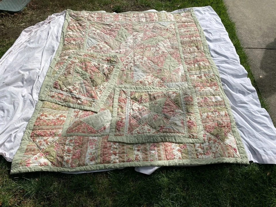 复古鼠尾草花卉双小屋核心农舍手工绗缝被子 2 个枕套  — 第 3/4 张图片