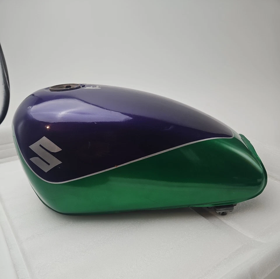 Suzuki GS550E 1980 tanque de gasolina pintura personalizada interior recubierto de epoxi Foto 2 de 4