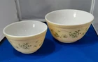 PYREX Spring Blossom 401 & 402 2-Piece Mixing Bowl Set Milk Glass Beige