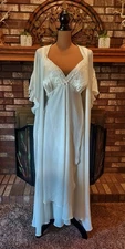 Flora Nikrooz Bridal Collection Satin Nightgown & Robe Set Padded Bust Size  3X