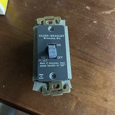 AB 600-T0X4 Manual Starting Switch 1 Pole Toggle Type 1 New. B2