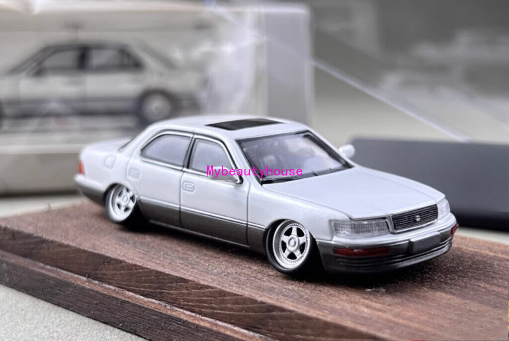 FW 1:64 White VIP LS400 XF10 UCF10 Sedan Sports Model Diecast Metal Car