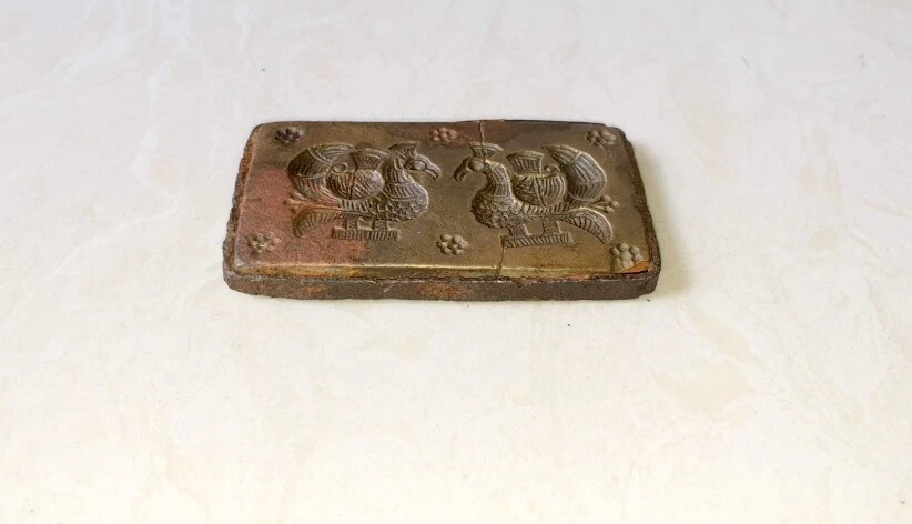 Antiguo Raro Tallado a Mano Pavo Real Trabajo Bronce Figura Molde Diseño Joyería Troquel Antiguo Foto 3 de 4