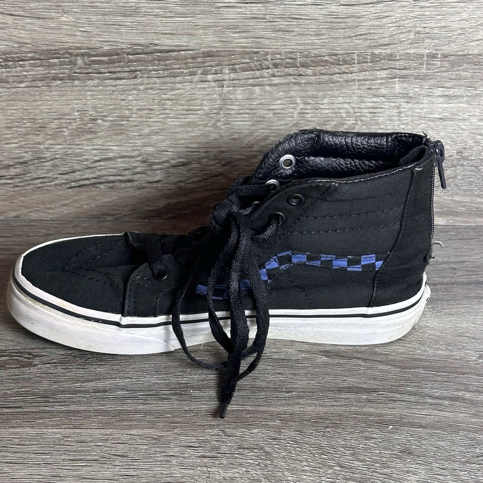 Vans Hi Top Sneakers Youth Size 2.5 Skater Shoes Streetwear Activewear thumbnail 7