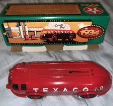 1934 Texaco Diamond T Tanker Doodle Bug Locking Coin Bank-Key DieCast Metal #11