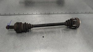 ANTRIEBSWELLE LINKS HINTEN BMW 1 serie (E81) 2009 33217547069 / 33217553561