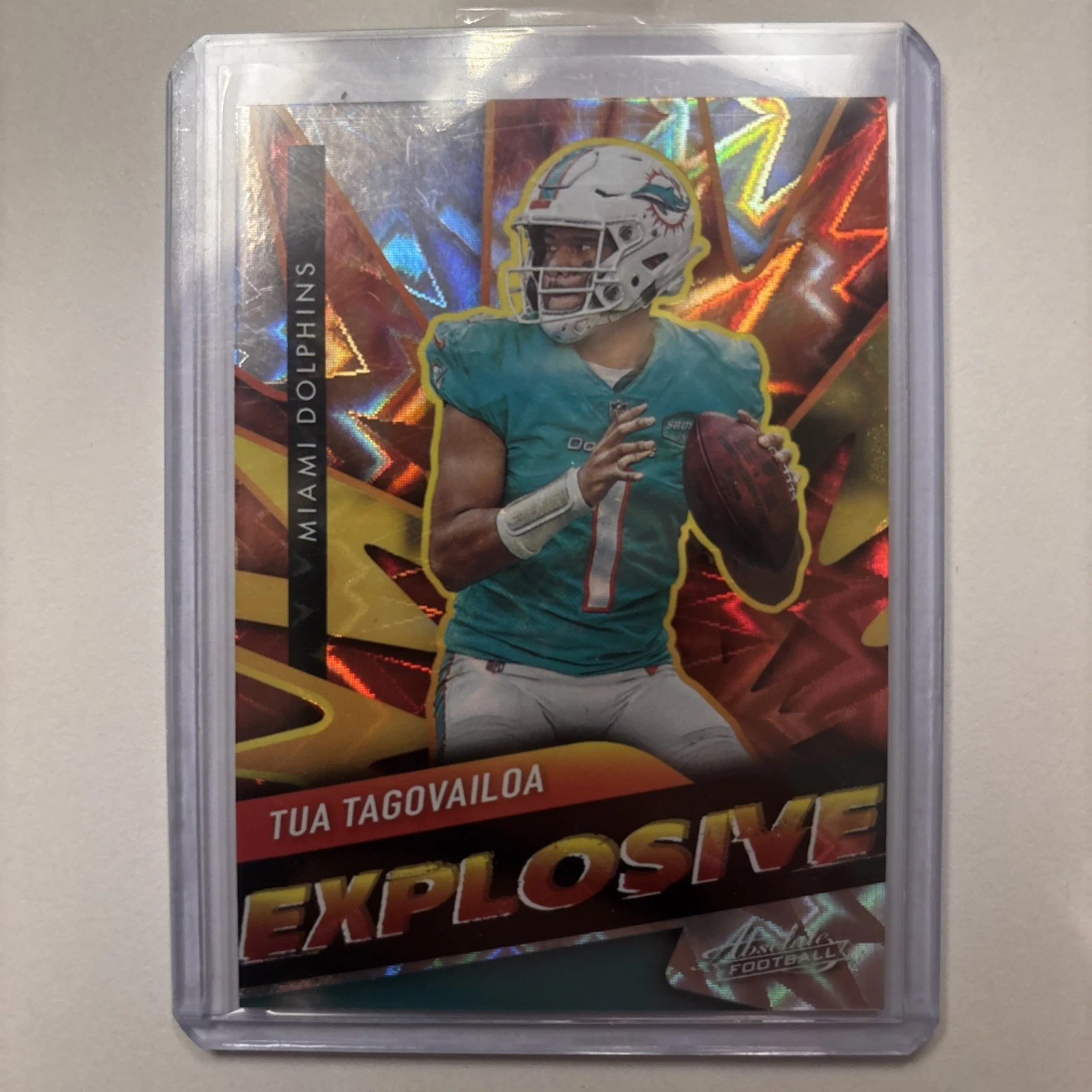💎💎2021 Panini Absolute Football Tua Tagovailoa EXPLOSIVE  (MINT CONDITION)