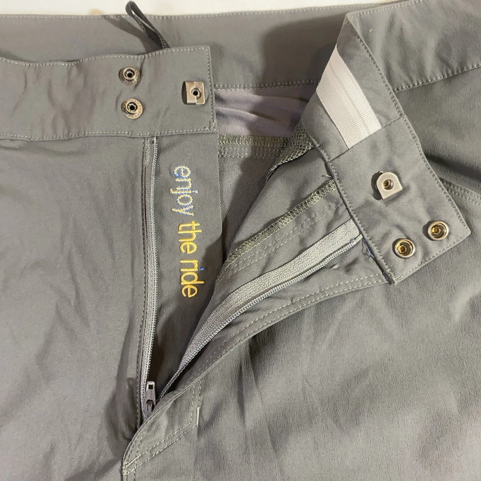 Showers Pass Men’s 36 Gray Cycling Shorts | Nylon Spandex MTB Commuter - Image 4 of 4